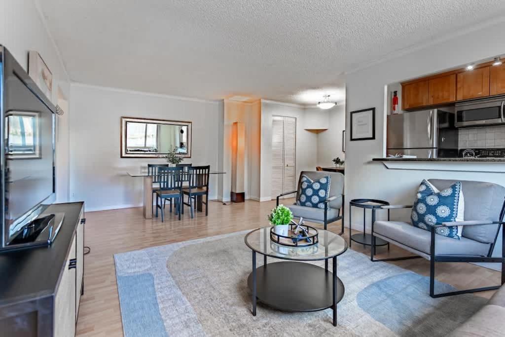 Vibrant Downtown, King Bed, Work Desk & Kitchen Seattle Exterior foto